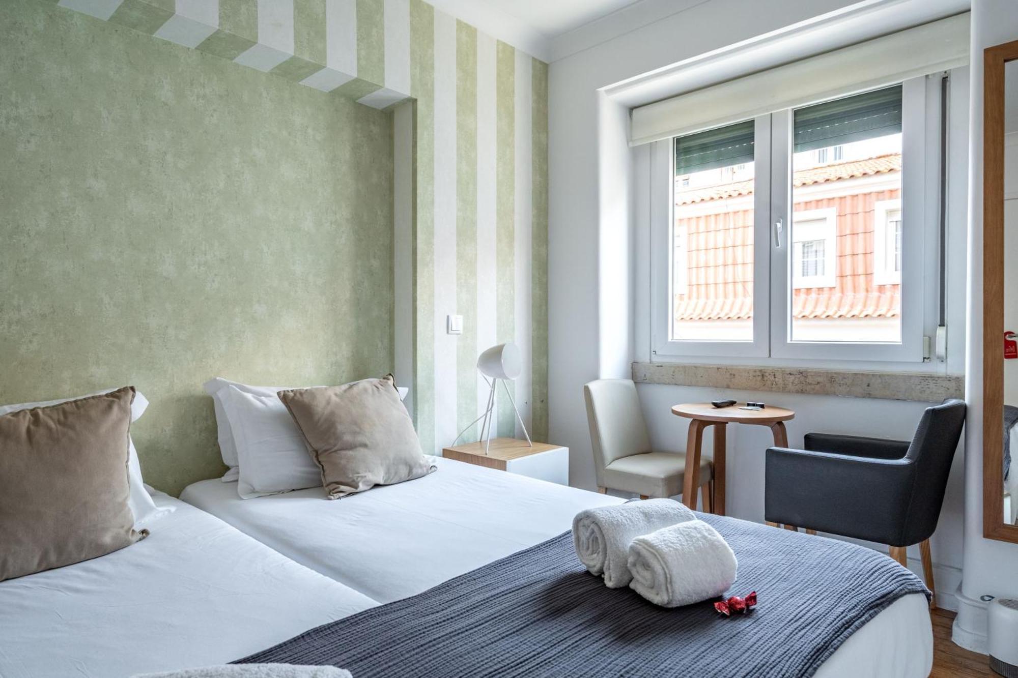 Cozy Avenida Guesthouse ลิสบอน ภายนอก รูปภาพ